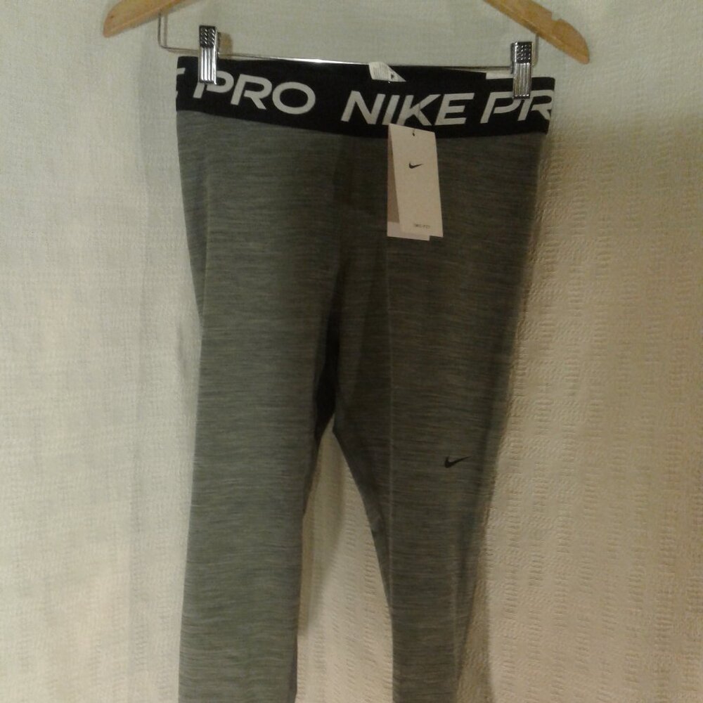 NEW! Nike Women's Pants